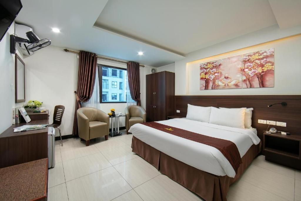 Quang Chung Hotel - 56 Le Van Thiem - By Bay Luxury Hanói Exterior foto