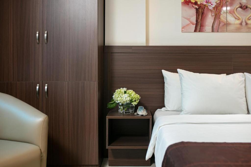 Quang Chung Hotel - 56 Le Van Thiem - By Bay Luxury Hanói Exterior foto